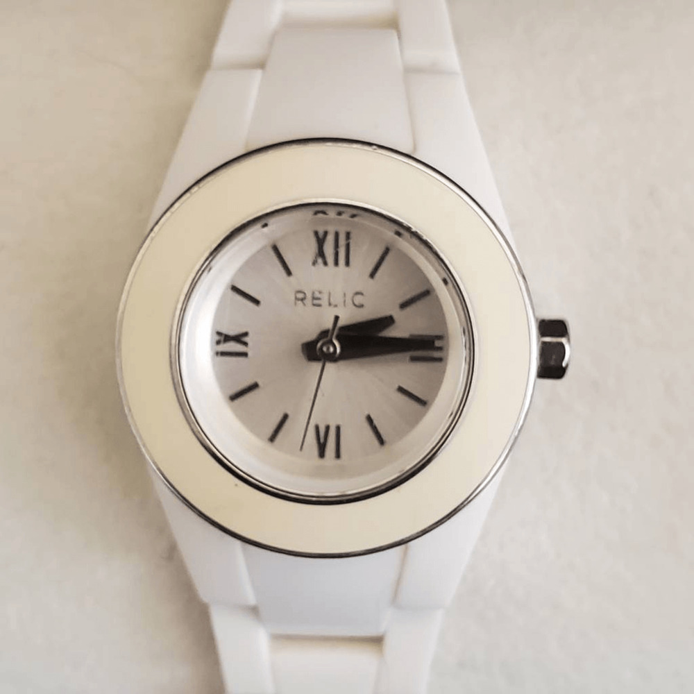 Relic Petit Ladies Watch Cream Colored Enamel‎ Bezel and White Band Silver Tone